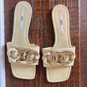 Zara Cream and Gold Chain-Link Sandals